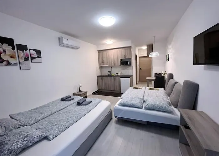 Apartament Corvin Cozy With Balcony309 Budapesta
