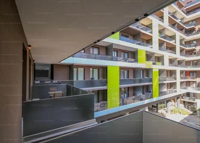 Corvin Cozy With Balcony309